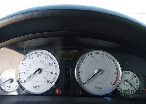 2006 Chrysler 300C from USA, damaged, VIN 2C3KA63H06H212688